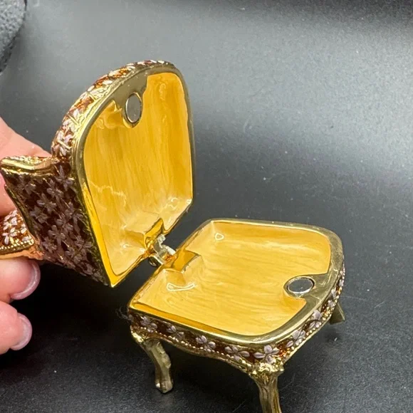 Elegant Gold and Red Miniature Chair Trinket Box - Picture 6 of 6
